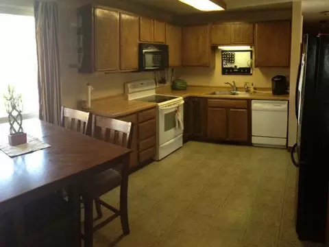 211 Tabor Dr, Killdeer, ND 58640 photo 4