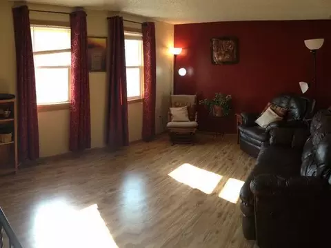 211 Tabor Dr, Killdeer, ND 58640 photo 3