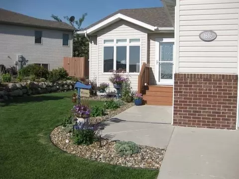 1616 Crane Dr, Bismarck, ND 58501 photo 23