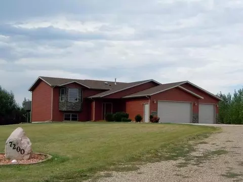 7200 Quartz, Bismarck, ND 58503 photo 26