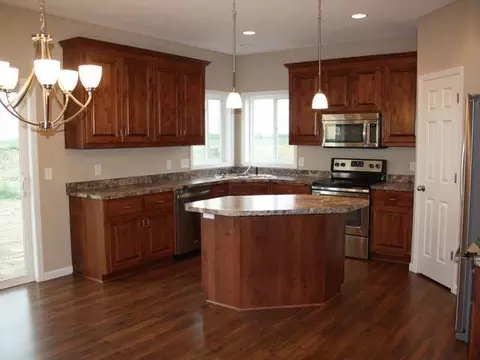 2727 Calgary Ave E, Bismarck, ND 58503 photo 3