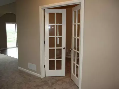 2727 Calgary Ave E, Bismarck, ND 58503 photo 8