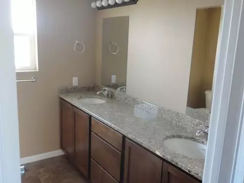 1013 Calvert Ci, Bismarck, ND 58501 photo 12