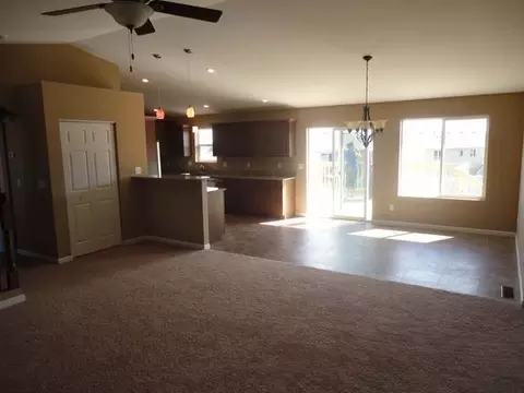 1013 Calvert Ci, Bismarck, ND 58501 photo 5