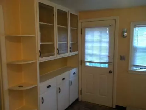301 Collins Ave, Mandan, ND 58554 photo 4
