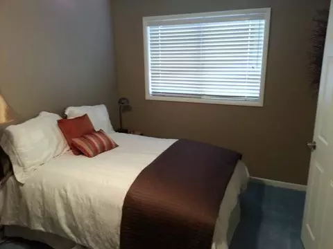 334 Willow, Bismarck, ND 58504 photo 2