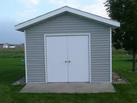 4916 Fairfax Lp, Bismarck, ND 58503 photo 2