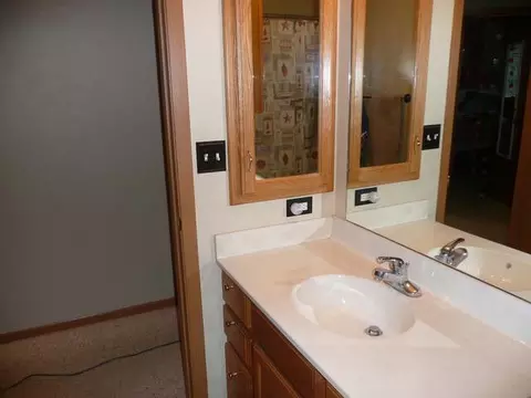 4916 Fairfax Lp, Bismarck, ND 58503 photo 8