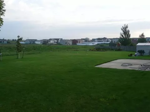 4916 Fairfax Lp, Bismarck, ND 58503 photo 3