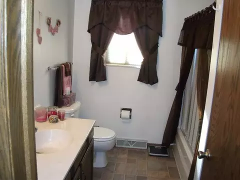 1724 Divide Ave E, Bismarck, ND 58501 photo 39