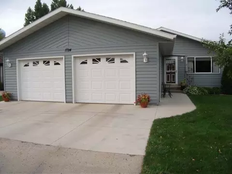 1724 Divide Ave E, Bismarck, ND 58501 photo 26