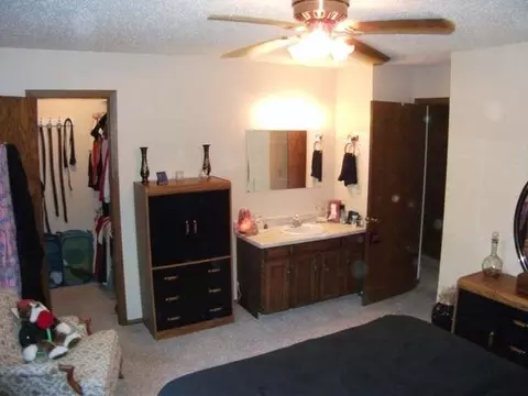 1724 Divide Ave E, Bismarck, ND 58501 photo 28