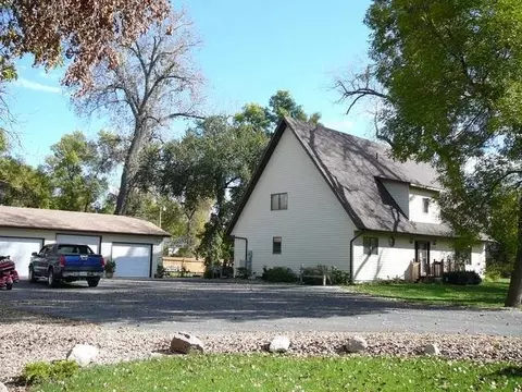 7505 Ash Ln, Bismarck, ND 58503 photo 11