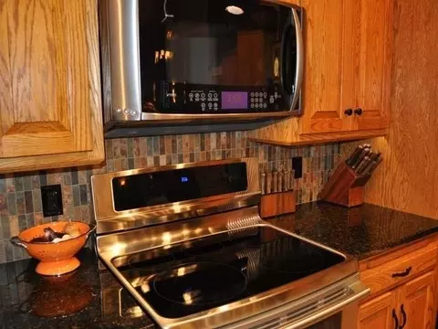 329 Napa Lp, Bismarck, ND 58504 photo 12