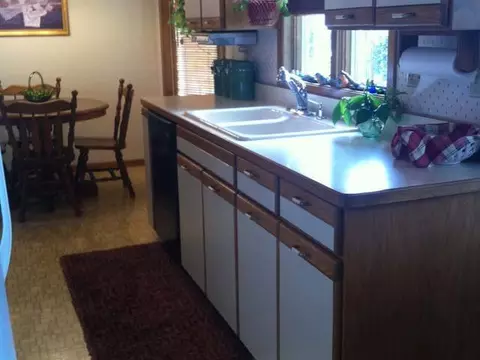 403 Turnpike Ave E, Bismarck, ND 58501 photo 3