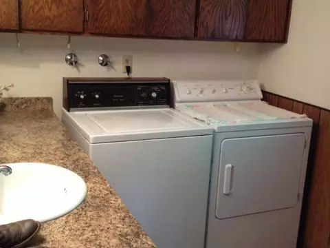 205 Front St, Beulah, ND 58523 photo 8