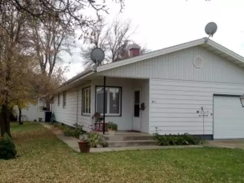 205 Front St, Beulah, ND 58523 photo 1