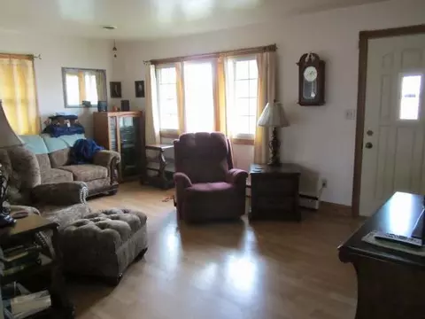 1300 Monte Dr NW, Mandan, ND 58554 photo 4