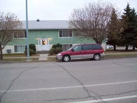 3211 Rosser Ave E, Bismarck, ND 58501 photo 2