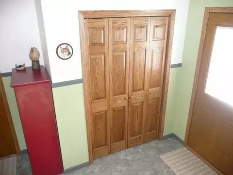 403 16th St NW, Mandan, ND 58554 photo 4