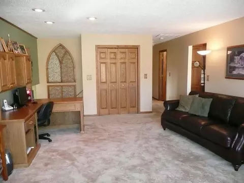 403 16th St NW, Mandan, ND 58554 photo 8