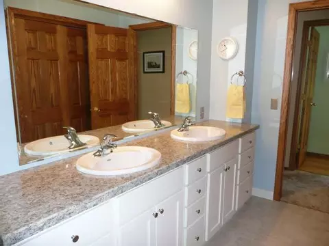 403 16th St NW, Mandan, ND 58554 photo 17