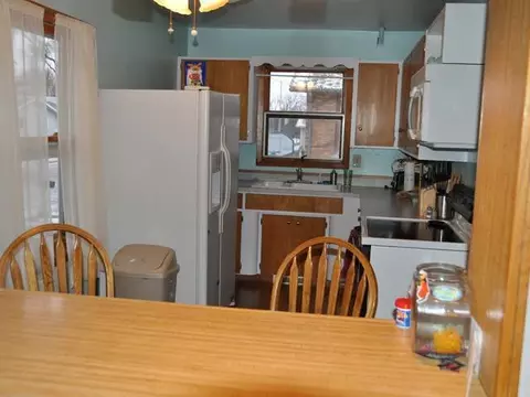 1707 2nd St NE, Mandan, ND 58554 photo 4