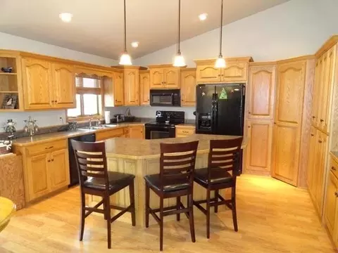 4700 Boulder Ridge Rd, Bismarck, ND 58503 photo 4