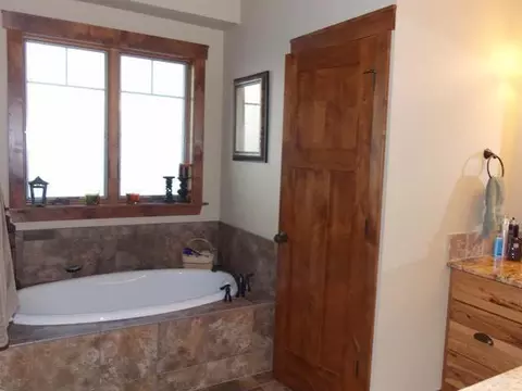 4723 Boulder Ridge Rd, Bismarck, ND 58503 photo 10
