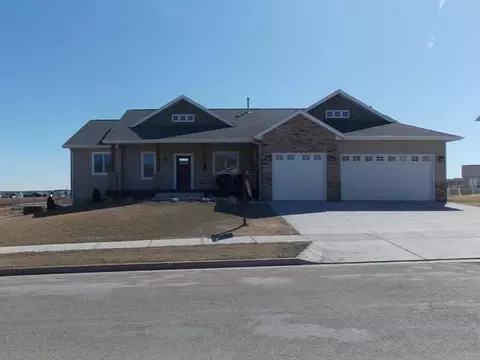 4723 Boulder Ridge Rd, Bismarck, ND 58503 photo 21