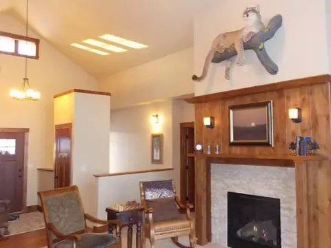 4723 Boulder Ridge Rd, Bismarck, ND 58503 photo 3