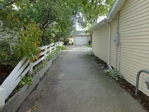 913 Midway Dr, Bismarck, ND 58501 photo 16