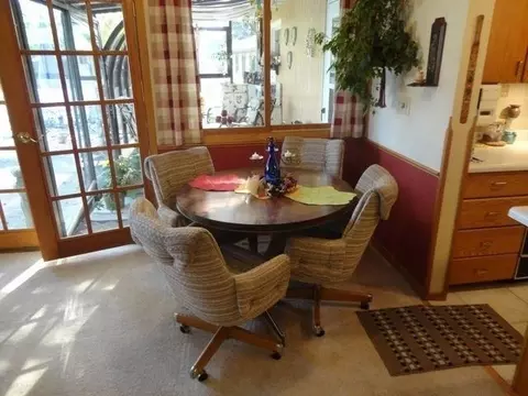 913 Midway Dr, Bismarck, ND 58501 photo 5