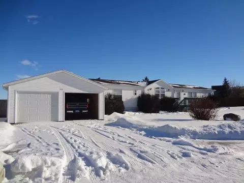 5131 Redcoat Loop, Bismarck, ND 58503 photo 1