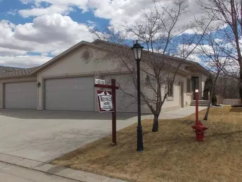1007 Southport Lp, Bismarck, ND 58504 photo 3