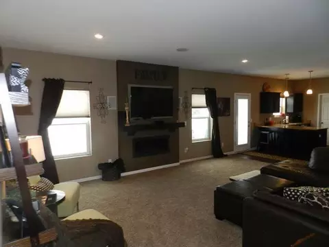 1301 Eagles View Pl, Bismarck, ND 58503 photo 8