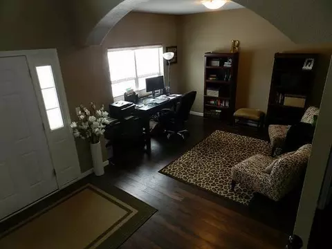 1301 Eagles View Pl, Bismarck, ND 58503 photo 2