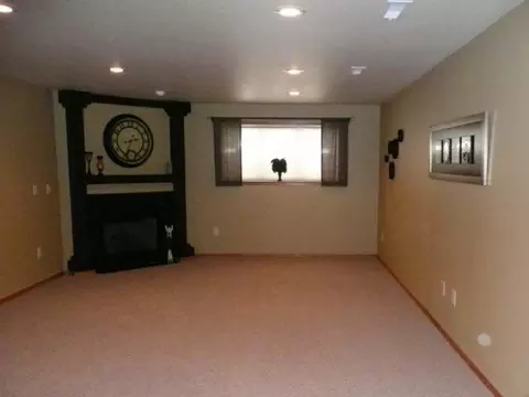 3441 Thunderbird, Bismarck, ND 58503 photo 25