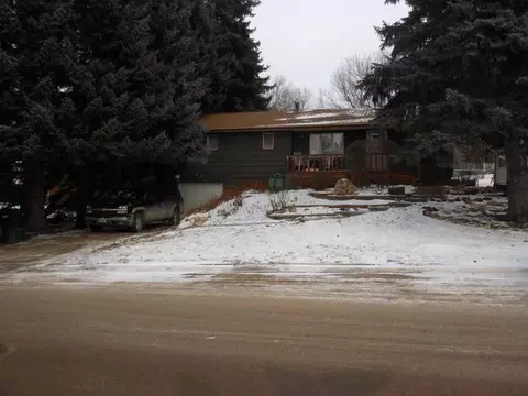 1009 Parkview Dr, Bismarck, ND 58501 photo 1