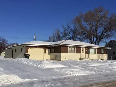 2520 A Ave E, Bismarck, ND 58501 photo 1