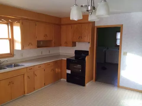 2520 A Ave E, Bismarck, ND 58501 photo 2