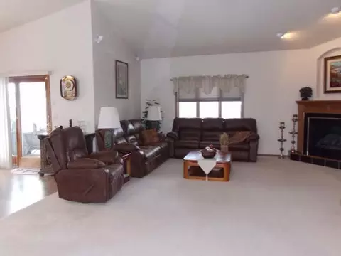 1908 Valley Dr, Bismarck, ND 58501 photo 24