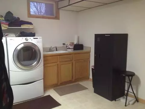 1921 E Avenue Ave E, Bismarck, ND 58501 photo 15
