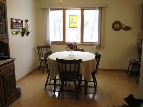 10440 Chokecherry Dr, Bismarck, ND 58503 photo 4