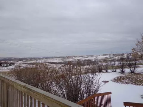 2029 Union Loop NW, Mandan, ND 58554 photo 2
