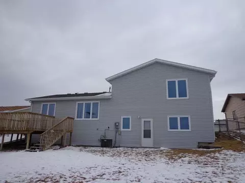 2029 Union Loop NW, Mandan, ND 58554 photo 7