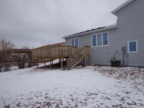 2029 Union Loop NW, Mandan, ND 58554 photo 6