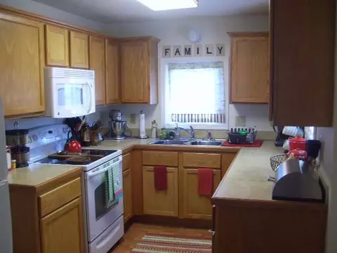 304 2 Ave NE, Mandan, ND 58554 photo 4