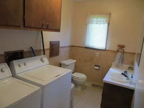 805 8 Ave NE, Mandan, ND 58554 photo 7