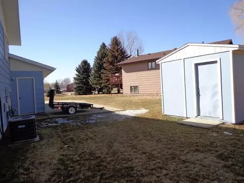 3641 Regent Dr E, Bismarck, ND 58504 photo 20